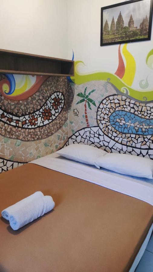 Pondok Ijo Guesthouse Jogjakarta Buitenkant foto
